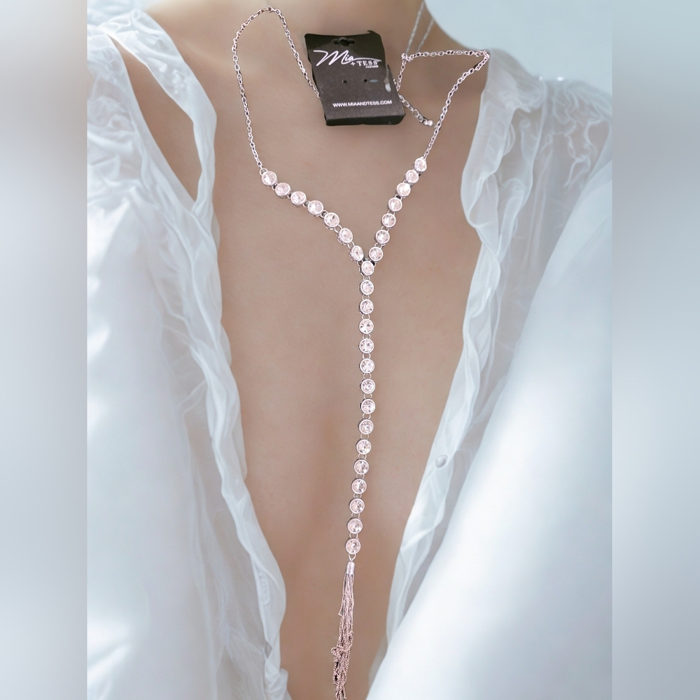 Mia + Tess Silver Rhinestone Lariat Necklace, NWT